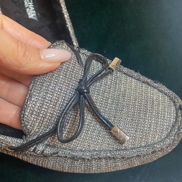 Michael Kors silver loafers, size 7,5 - Picture 3 of 11